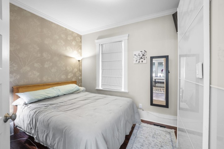 Photo 9 at 3707 Inverness Street, Knight, Vancouver East