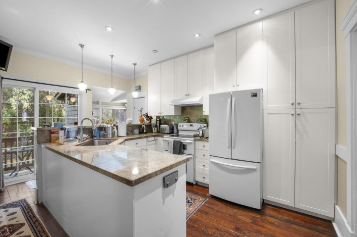 Photo 15 at 3707 Inverness Street, Knight, Vancouver East