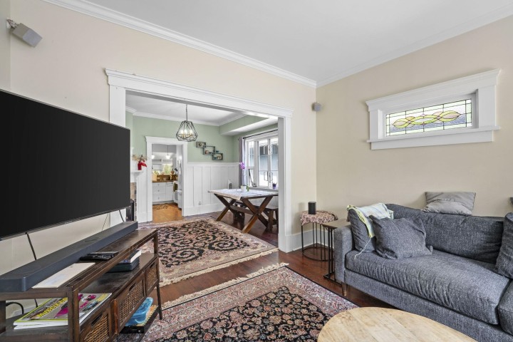 Photo 4 at 3707 Inverness Street, Knight, Vancouver East