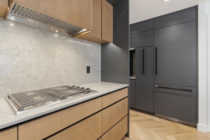 Photo 5 at 107 - 458 W 63rd Avenue, Marpole, Vancouver West