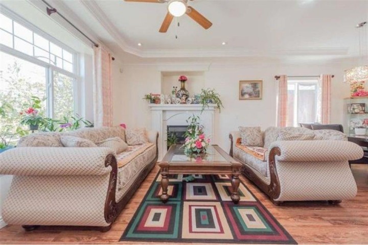 Photo 3 at 2208 E 41st Avenue, Killarney VE, Vancouver East