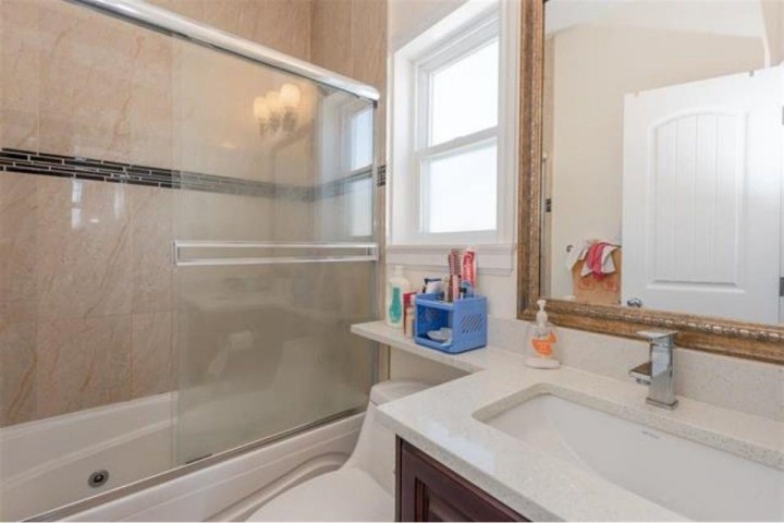 Photo 15 at 2208 E 41st Avenue, Killarney VE, Vancouver East