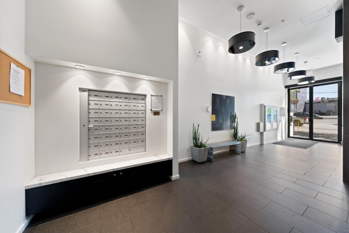 Photo 32 at 206 - 133 E 8th Avenue, Mount Pleasant VE, Vancouver East