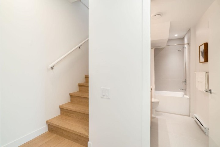 Photo 17 at 222 - 2820 Nanaimo Street, Renfrew Heights, Vancouver East