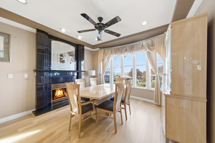 Photo 3 at 7962 Victoria Drive, Fraserview VE, Vancouver East