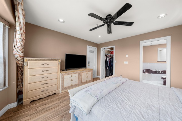 Photo 24 at 7962 Victoria Drive, Fraserview VE, Vancouver East