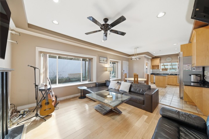 Photo 14 at 7962 Victoria Drive, Fraserview VE, Vancouver East