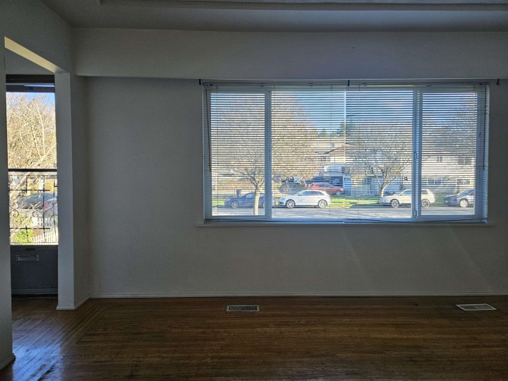 Photo 9 at 543 Rupert Street, Renfrew VE, Vancouver East