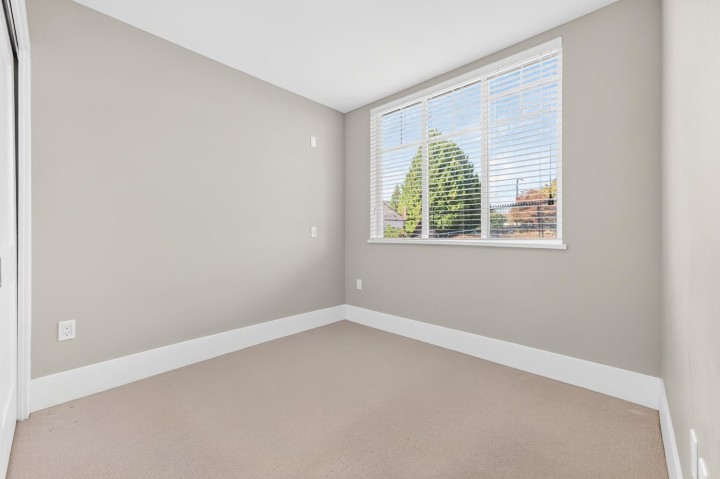 Photo 17 at 7529 Yukon Street, Marpole, Vancouver West
