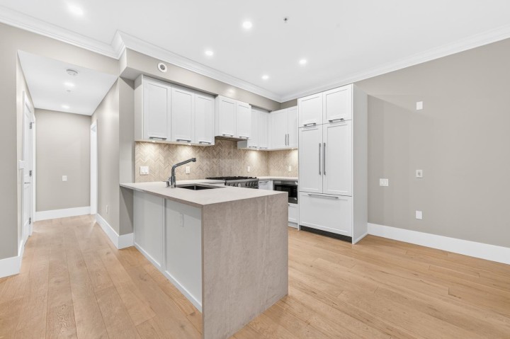 Photo 14 at 7529 Yukon Street, Marpole, Vancouver West