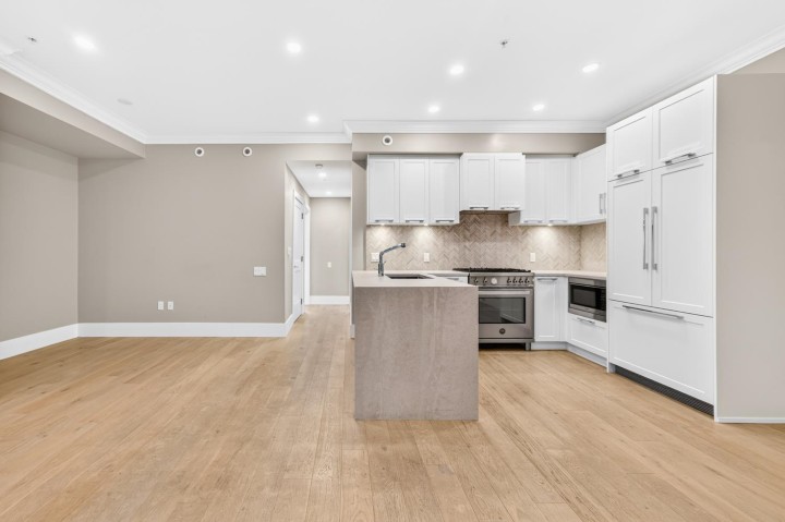 Photo 15 at 7529 Yukon Street, Marpole, Vancouver West