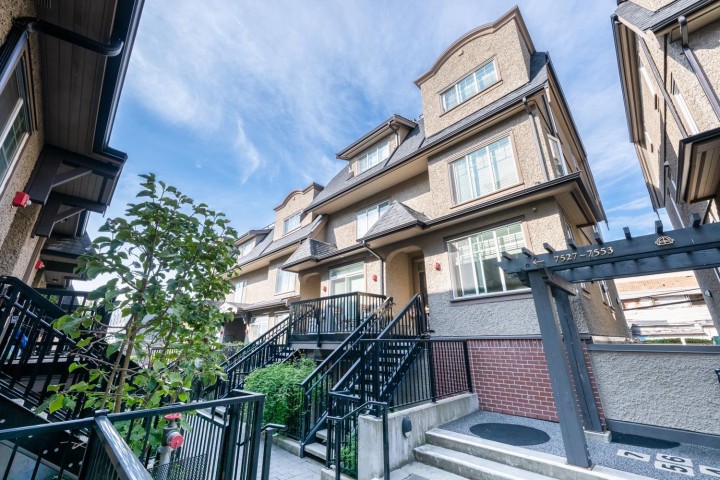 Photo 4 at 7529 Yukon Street, Marpole, Vancouver West