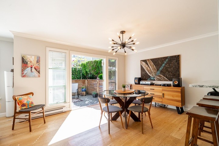 Photo 7 at 11 - 229 E 8th Street, Central Lonsdale, North Vancouver