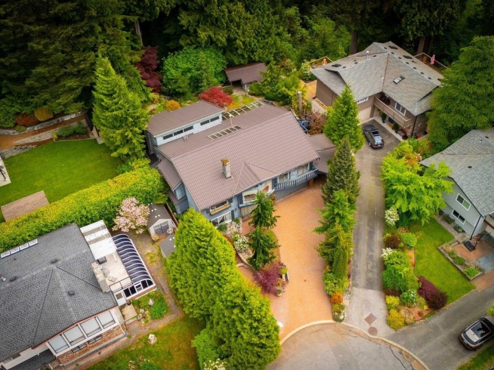 Photo 1 at 4786 Armour Court, Lynn Valley, North Vancouver