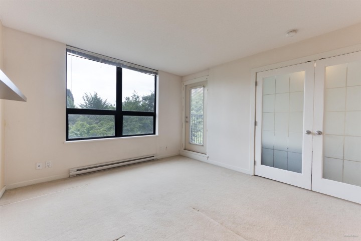 Photo 13 at 312 - 3663 Crowley Drive, Collingwood VE, Vancouver East