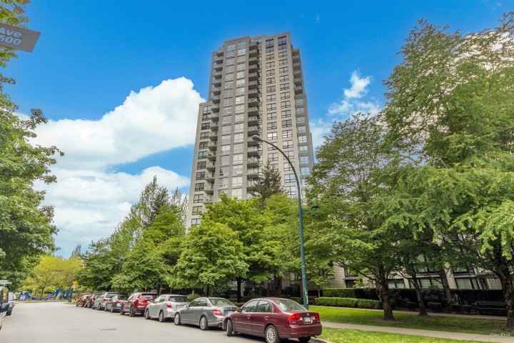 Photo 24 at 312 - 3663 Crowley Drive, Collingwood VE, Vancouver East