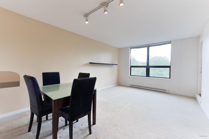 Photo 10 at 312 - 3663 Crowley Drive, Collingwood VE, Vancouver East