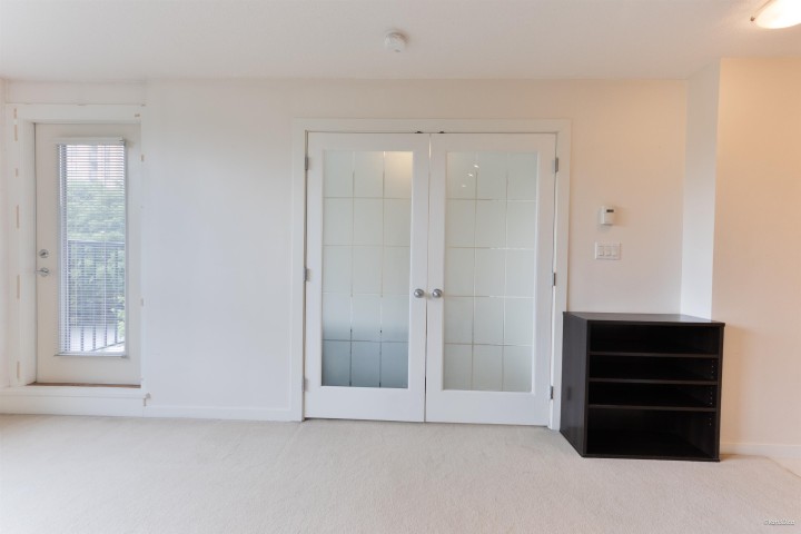 Photo 14 at 312 - 3663 Crowley Drive, Collingwood VE, Vancouver East