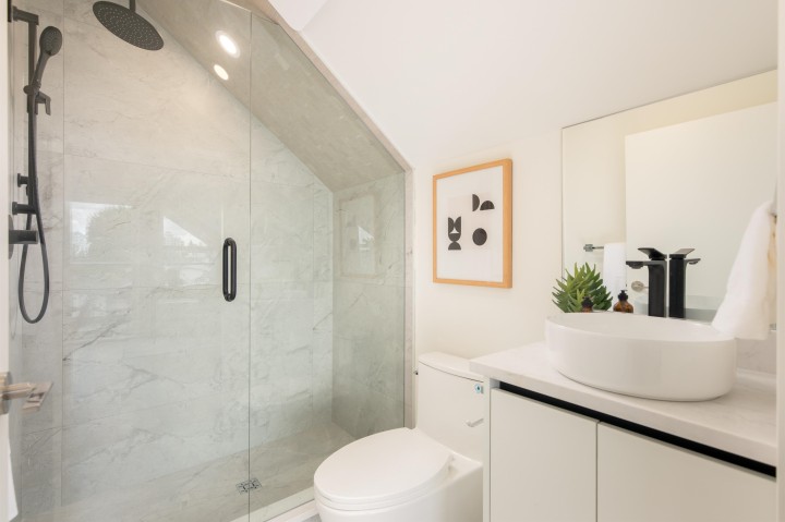 Photo 24 at 1 - 3645 Dundas Street, Hastings Sunrise, Vancouver East