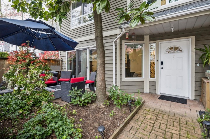 Photo 2 at 7 - 848 W 16th Street, Mosquito Creek, North Vancouver