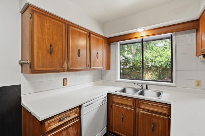 Photo 7 at 909 Seymour Boulevard, Seymour NV, North Vancouver