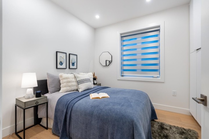 Photo 9 at 2 - 5355 Inverness Street, Knight, Vancouver East