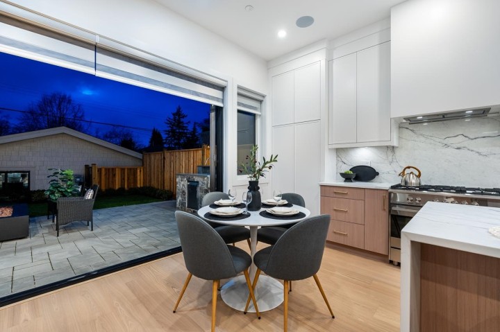 Photo 15 at 2 - 5355 Inverness Street, Knight, Vancouver East
