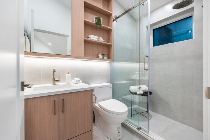 Photo 19 at 2 - 5355 Inverness Street, Knight, Vancouver East
