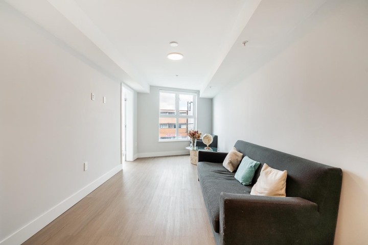Photo 13 at 206 - 3050 Kingsway, Collingwood VE, Vancouver East