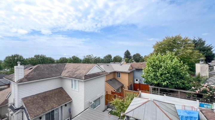 Photo 3 at 1860 Se Marine Drive, South Marine, Vancouver East