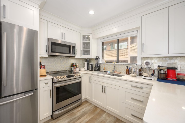 Photo 18 at 3201 Lonsdale Avenue, Upper Lonsdale, North Vancouver