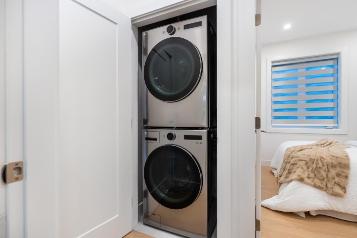 Photo 7 at 1 - 5355 Inverness Street, Knight, Vancouver East