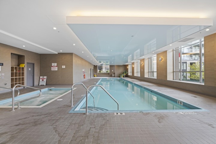 Photo 17 at 1602 - 5515 Boundary Road, Collingwood VE, Vancouver East
