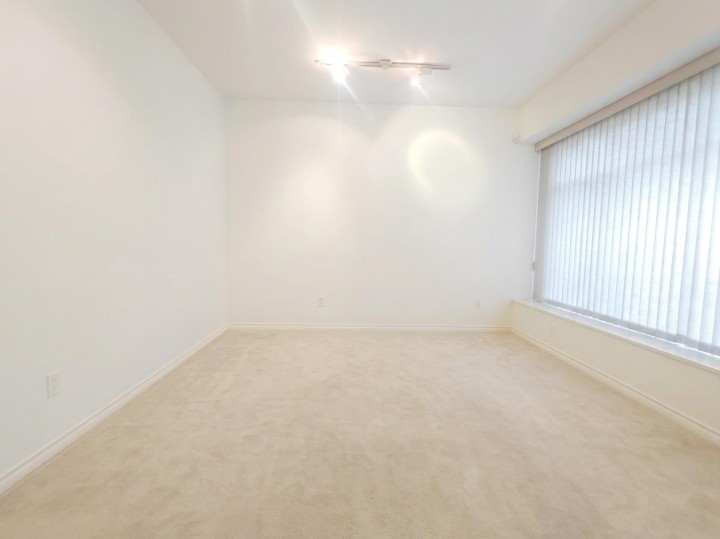 Photo 9 at 123 E 45th Avenue, Main, Vancouver East
