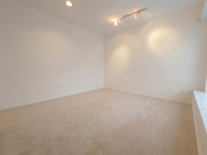 Photo 10 at 123 E 45th Avenue, Main, Vancouver East