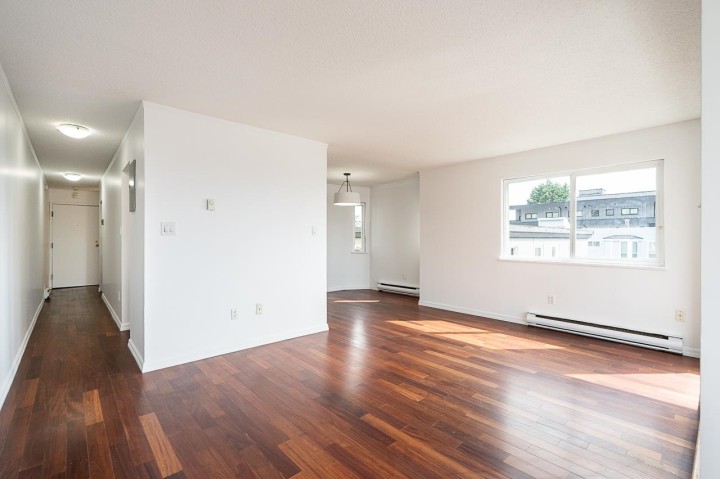 Photo 22 at 203 - 107 W 27th Street, Upper Lonsdale, North Vancouver