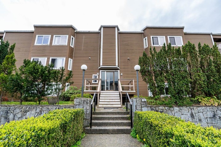 Photo 1 at 203 - 107 W 27th Street, Upper Lonsdale, North Vancouver