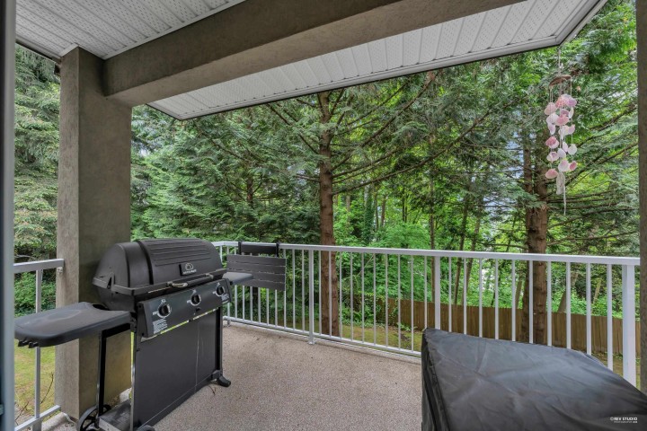 Photo 33 at 3460 Amberly Place, Champlain Heights, Vancouver East