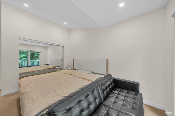 Photo 18 at 3460 Amberly Place, Champlain Heights, Vancouver East