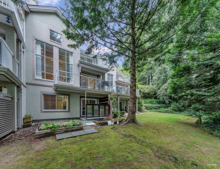 Photo 40 at 3460 Amberly Place, Champlain Heights, Vancouver East