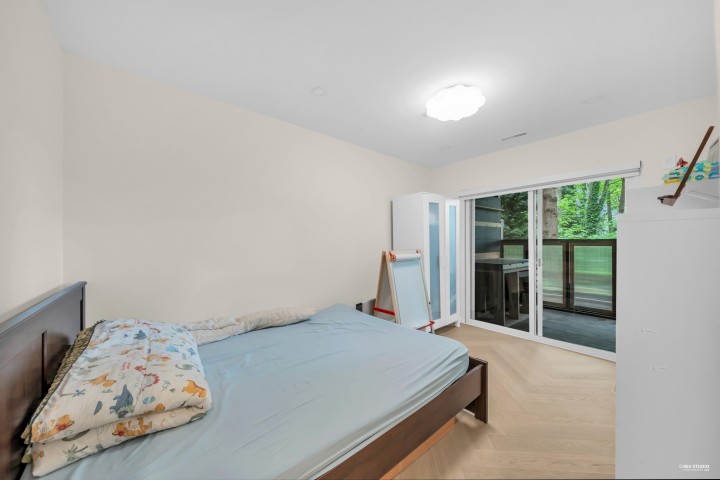 Photo 25 at 3460 Amberly Place, Champlain Heights, Vancouver East