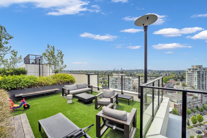 Photo 25 at 903 - 3996 Dumfries Street, Knight, Vancouver East