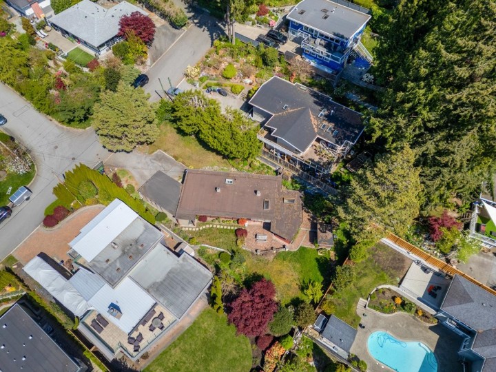 Photo 35 at 241 W Balmoral Road, Upper Lonsdale, North Vancouver