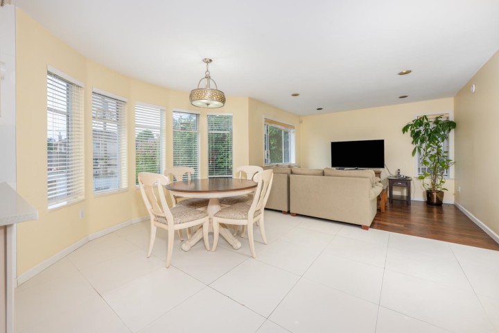 Photo 11 at 122 W 43rd Avenue, Oakridge VW, Vancouver West