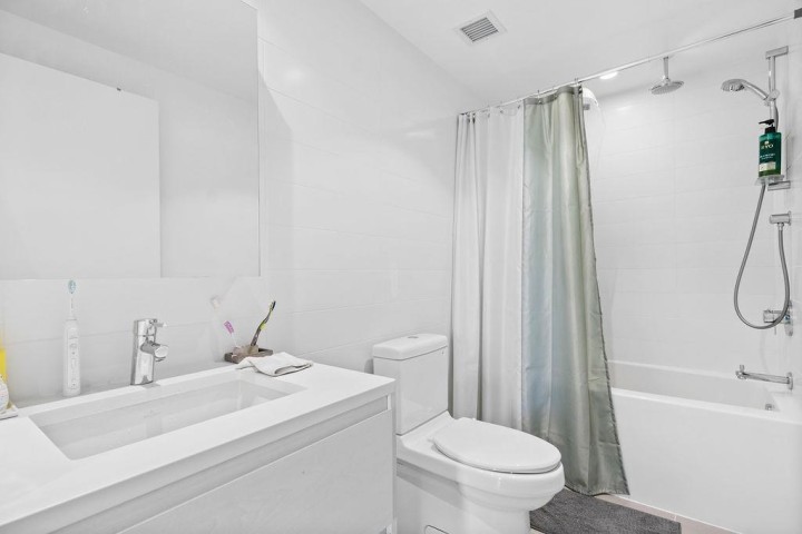 Photo 22 at 205 - 8188 Fraser Street, South Vancouver, Vancouver East
