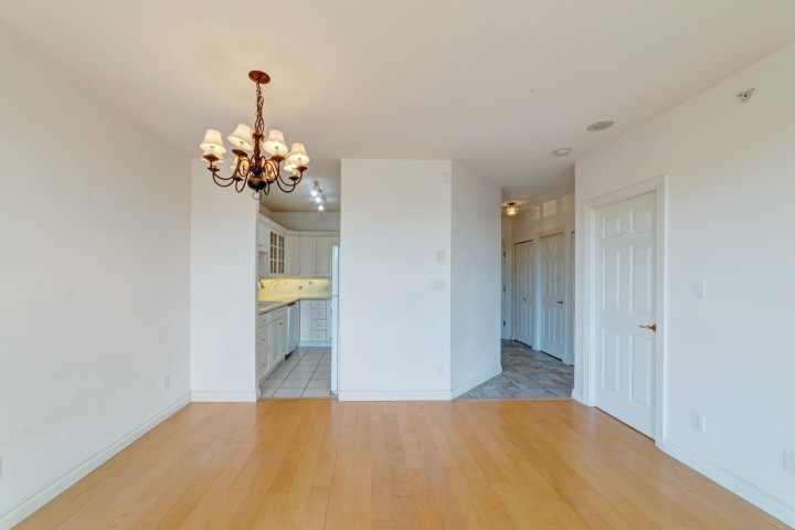 Photo 9 at 504 - 2580 Tolmie Street, Point Grey, Vancouver West