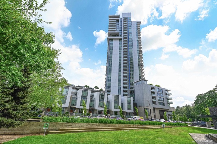 Photo 1 at 606 - 1500 Fern Street, Lynnmour, North Vancouver