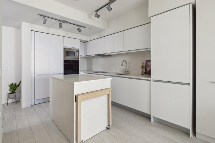 Photo 8 at 611 - 180 E 2nd Avenue, Mount Pleasant VE, Vancouver East