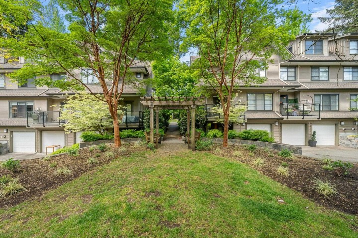Photo 2 at 15 - 3150 Sunnyhurst Road, Lynn Valley, North Vancouver