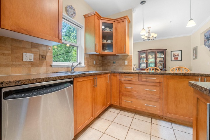 Photo 20 at 15 - 3150 Sunnyhurst Road, Lynn Valley, North Vancouver